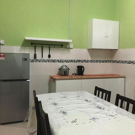Afza Homestay Sura Free Unifi Kampong Sura Masjid Exteriér fotografie