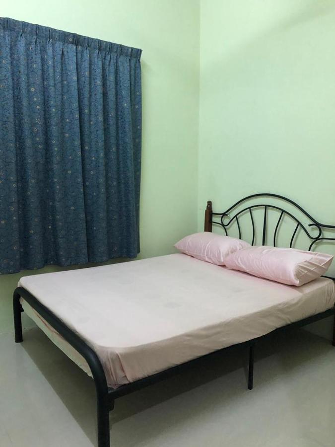 Afza Homestay Sura Free Unifi Kampong Sura Masjid Exteriér fotografie